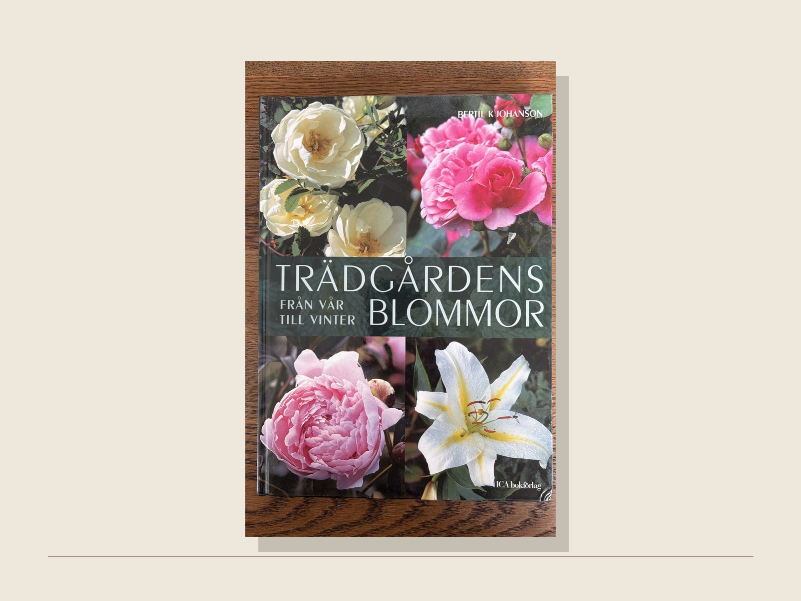 Omslag för Trädgårdens blommor